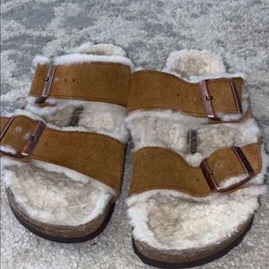 Fuzzy Birkenstock’s